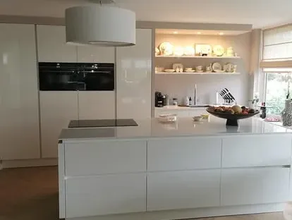 Interieur van een bedrijfspand na bouwkundige renovatie.