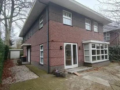 Werk in uitvoering tijdens een renovatieproject van KOZ BOUW BV.