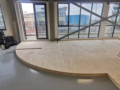 Werk in uitvoering tijdens een renovatieproject van KOZ BOUW BV.