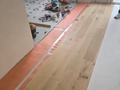 Werk in uitvoering tijdens een renovatieproject van KOZ BOUW BV.