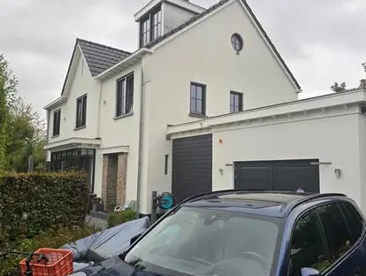 Gevel- en buitenrenovatie uitgevoerd door KOZ BOUW BV.