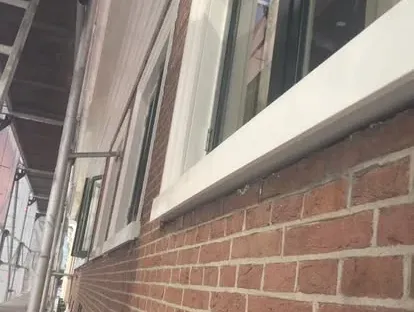 Kozijnen, gevel en buitenwerk na werkzaamheden van KOZ BOUW BV.