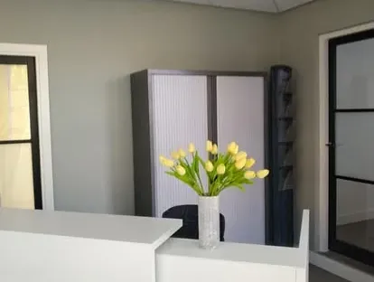 Kozijnen, gevel en buitenwerk na werkzaamheden van KOZ BOUW BV.