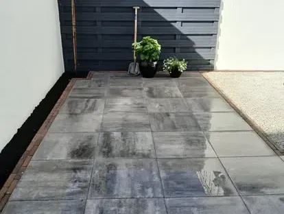 Gevel- en buitenrenovatie uitgevoerd door KOZ BOUW BV.