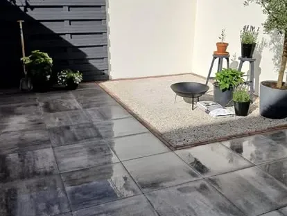 Kozijnen, gevel en buitenwerk na werkzaamheden van KOZ BOUW BV.