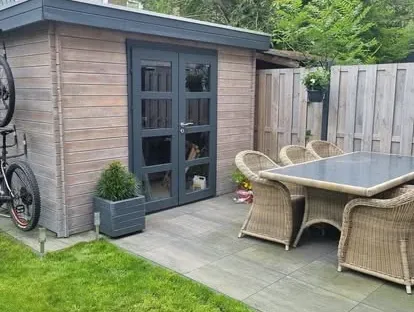 Gevel- en buitenrenovatie uitgevoerd door KOZ BOUW BV.