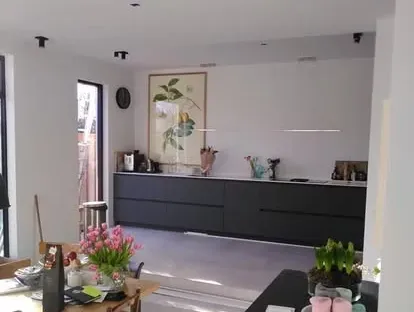 Strak interieur- en schilderwerk uitgevoerd door KOZ BOUW BV.