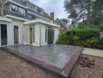 Woninguitbouw uitgevoerd door KOZ BOUW BV in de regio Den Haag.